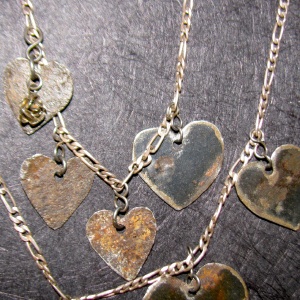 car_hearts1